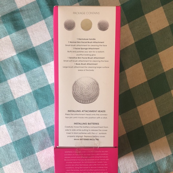 BNIB DERMALUXE WAND - Picture 3 of 4